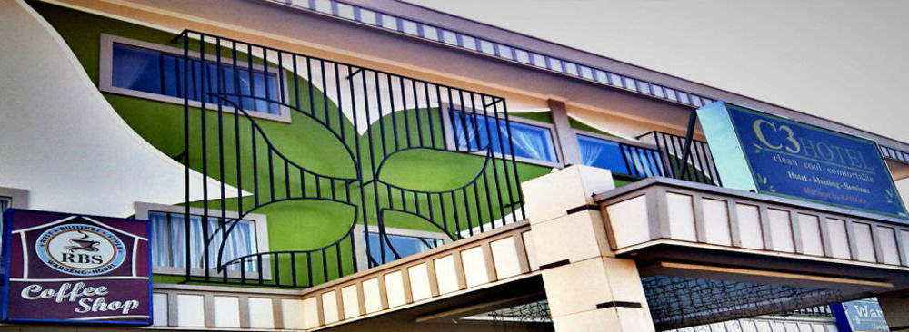 Hotel C3 Semarang Exterior photo