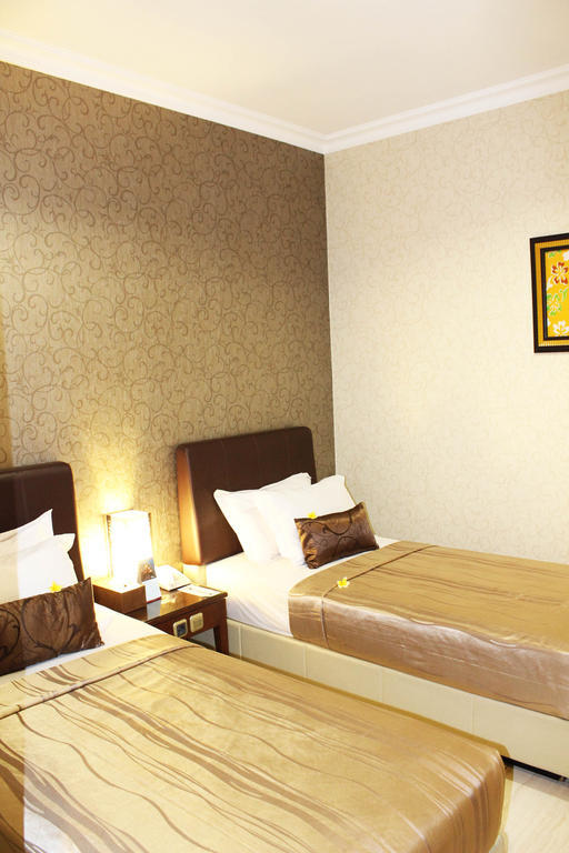 Hotel C3 Semarang Room photo